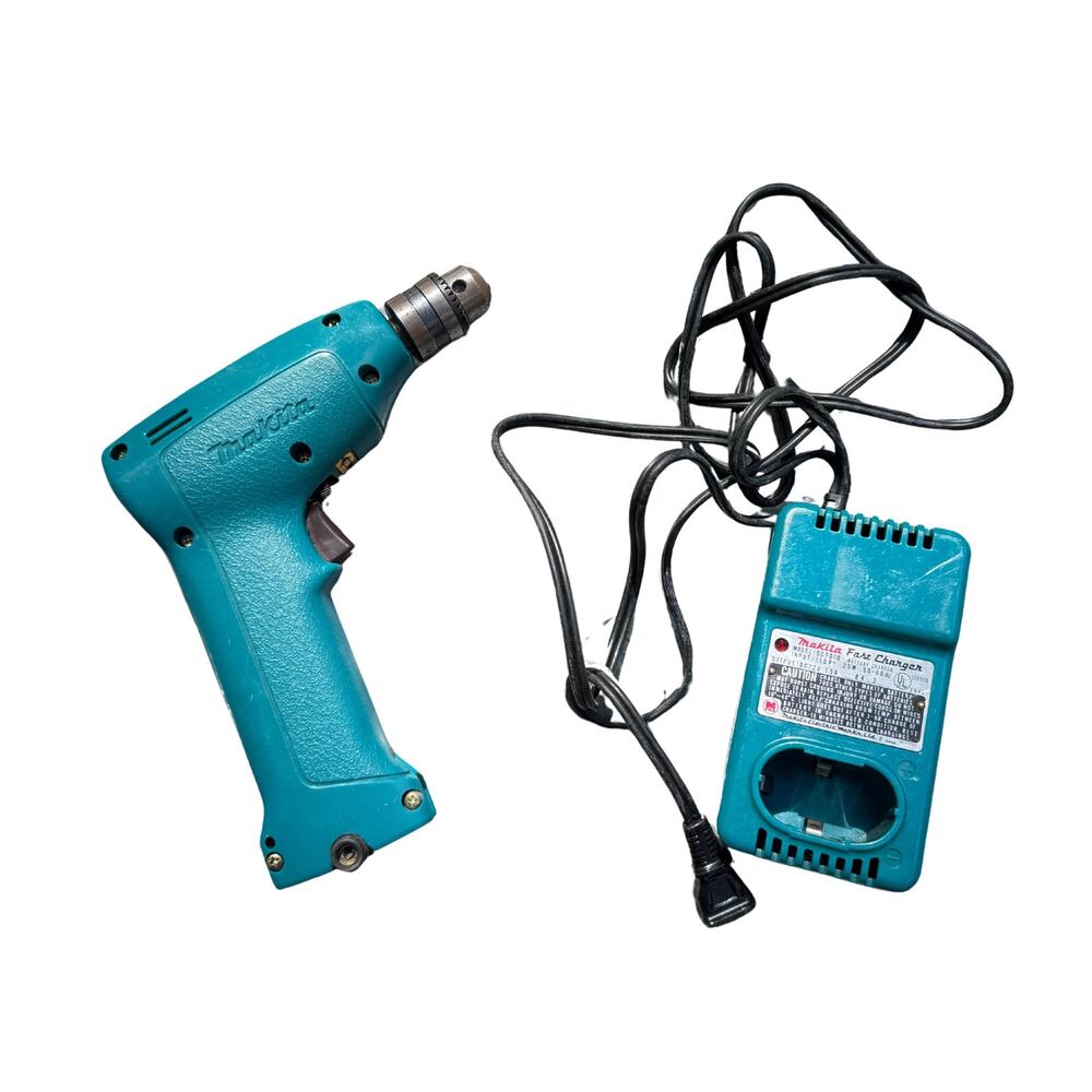 Vintage 6010D Makita 3/8" Cordless Drill and Charger DC7010 no battery